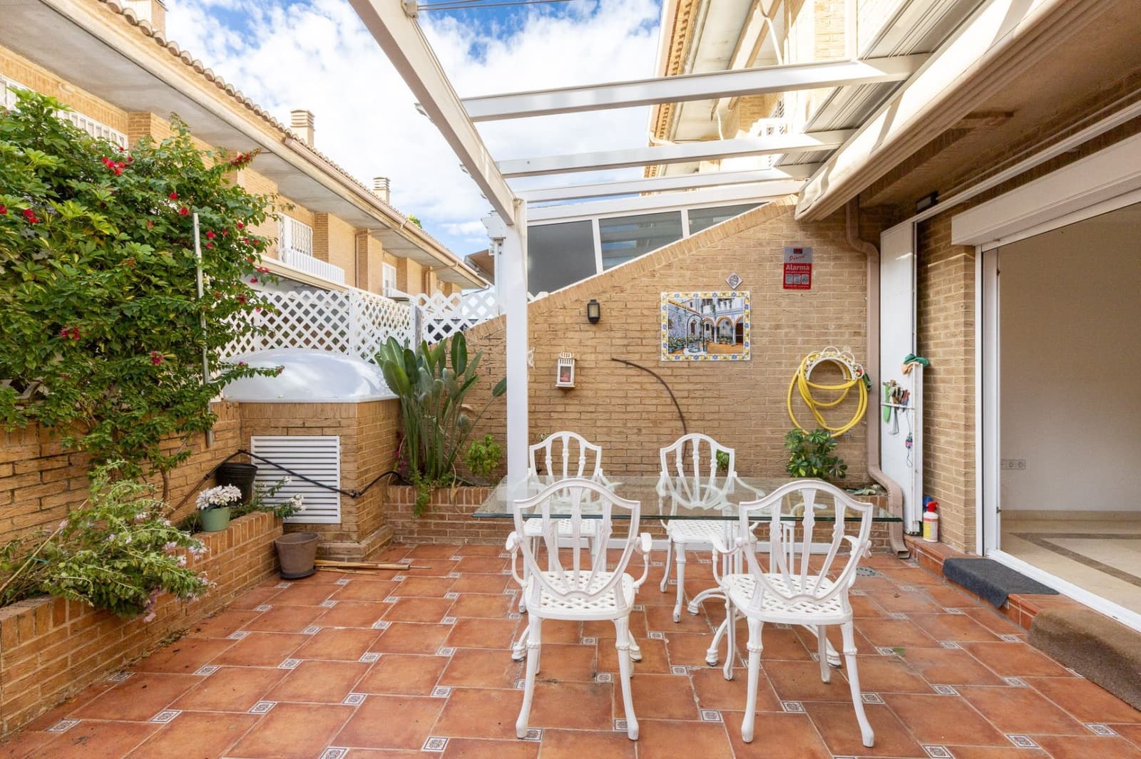 4 sovrum Semi-fristående Villa att hyra i Alboraya / Alboraia med garage - 3 500 € (Ref: 9436701)