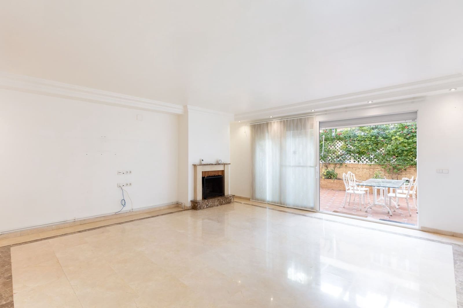 4 sovrum Semi-fristående Villa att hyra i Alboraya / Alboraia med garage - 3 500 € (Ref: 9436701)