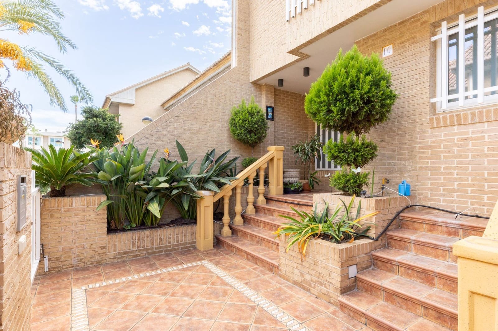 4 sovrum Semi-fristående Villa att hyra i Alboraya / Alboraia med garage - 3 500 € (Ref: 9436701)