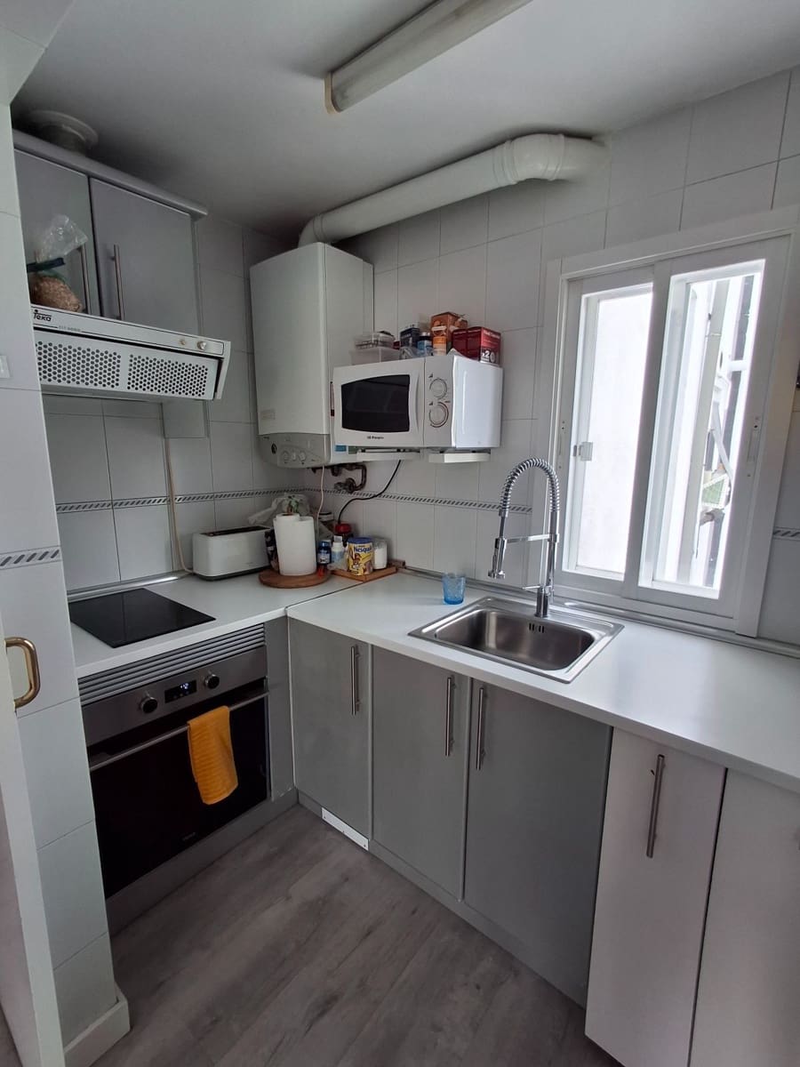 Penthouse til salgs i Madrid by - € 515 000 (Ref: 9439483)