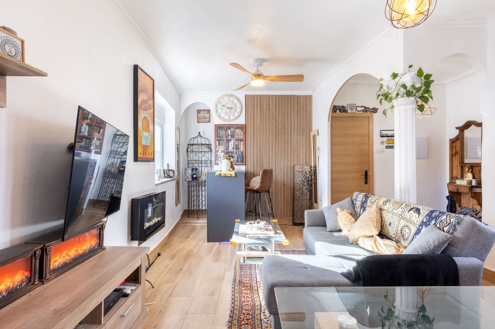 Casa de 3 habitaciones en Oliva en venta - 160.000 € (Ref: 9445770)