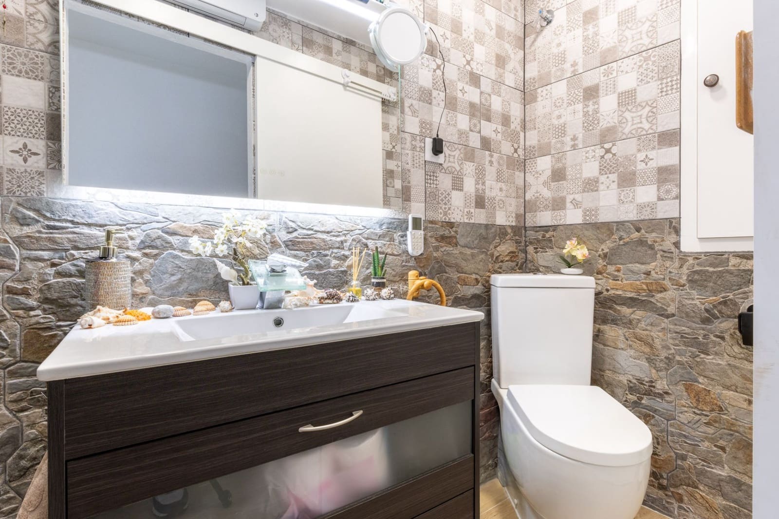 Casa de 3 habitaciones en Oliva en venta - 160.000 € (Ref: 9445770)