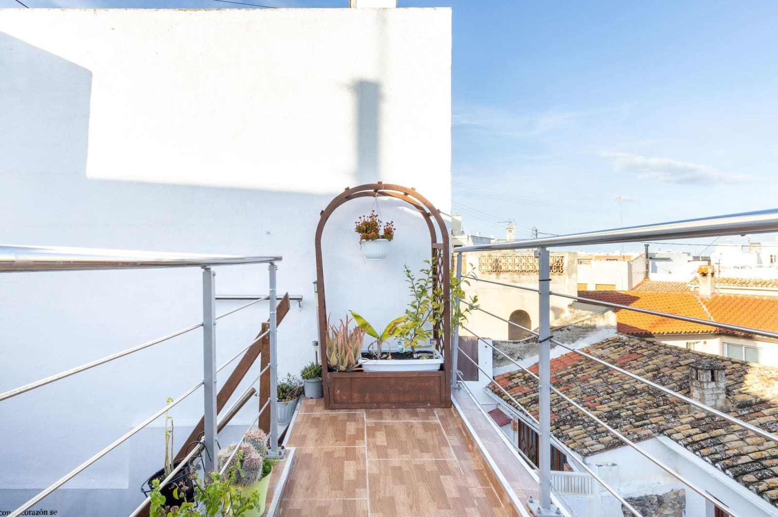 Casa de 3 habitaciones en Oliva en venta - 160.000 € (Ref: 9445770)