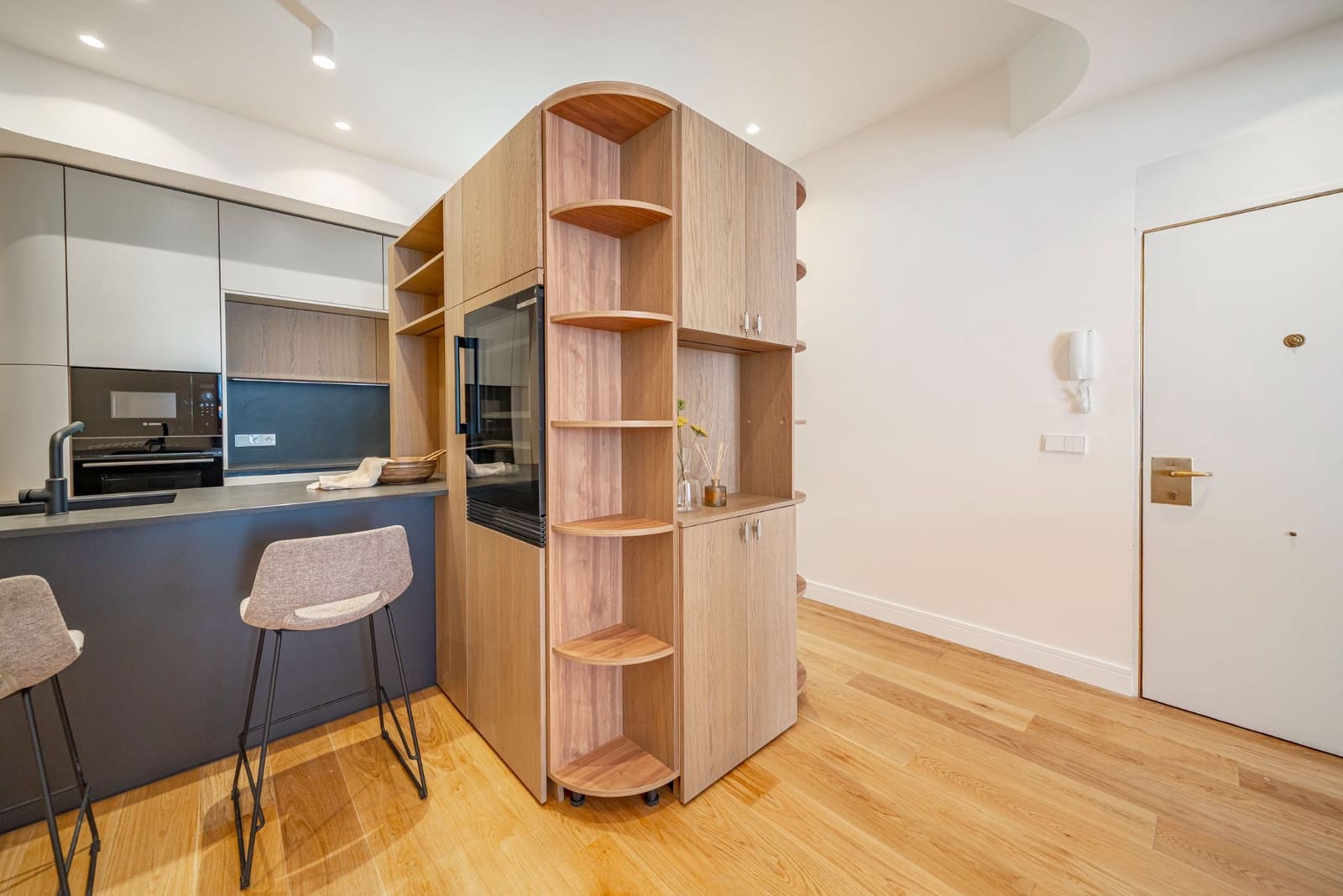 2 soveværelse Lejlighed til salg i Madrid by - € 1.420.000 (Ref: 9451629)