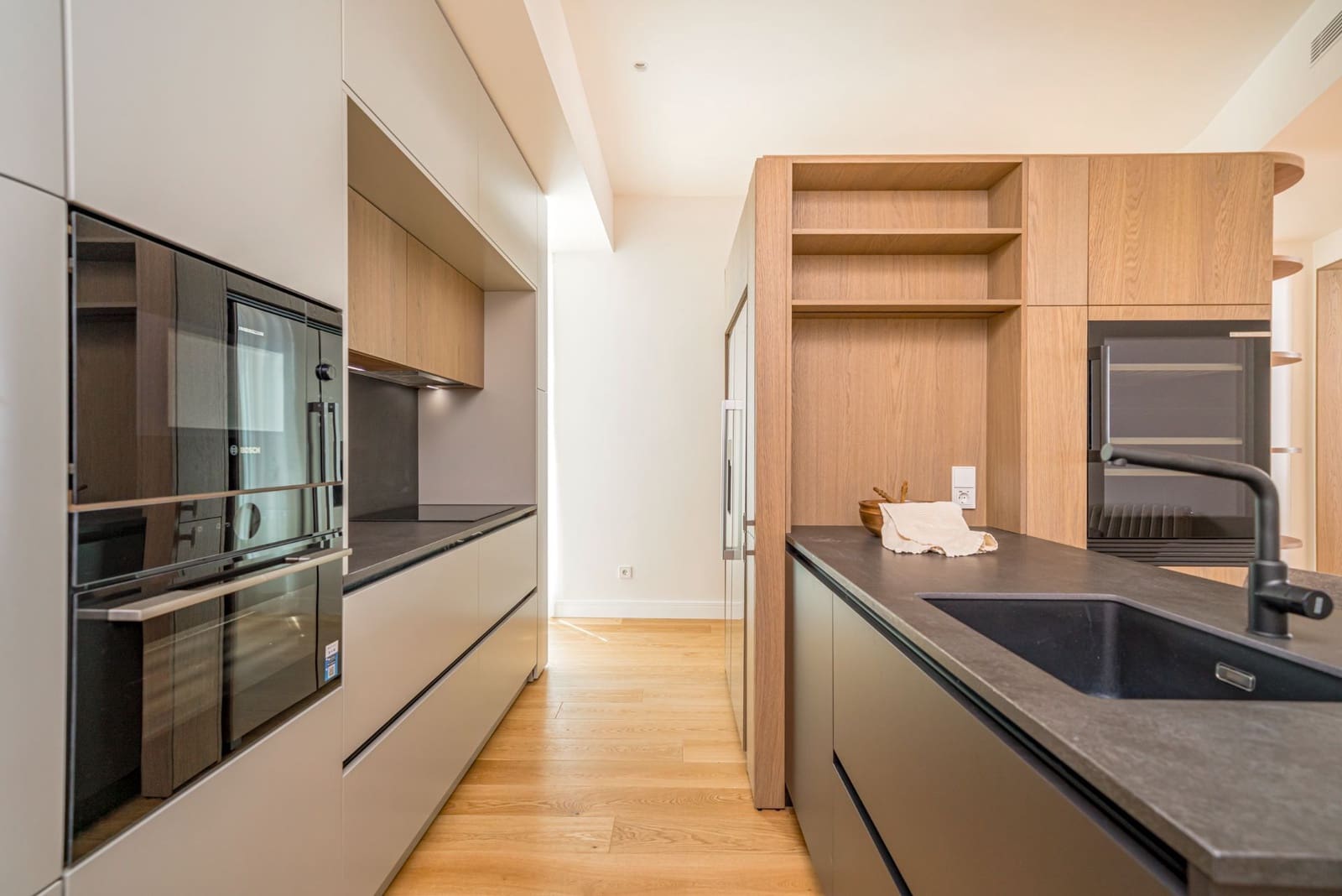 2 soveværelse Lejlighed til salg i Madrid by - € 1.420.000 (Ref: 9451629)