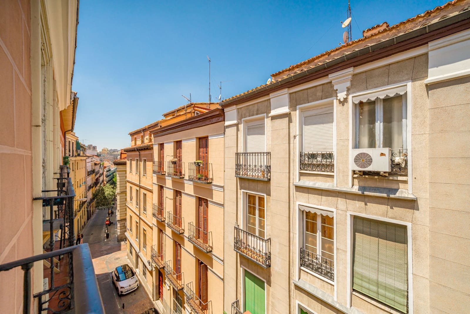 2 soveværelse Lejlighed til salg i Madrid by - € 1.420.000 (Ref: 9451629)