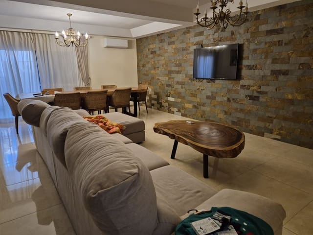 4 soveværelse Villa til salg i Muchamiel / Mutxamel med swimmingpool garage - € 420.000 (Ref: 9451631)