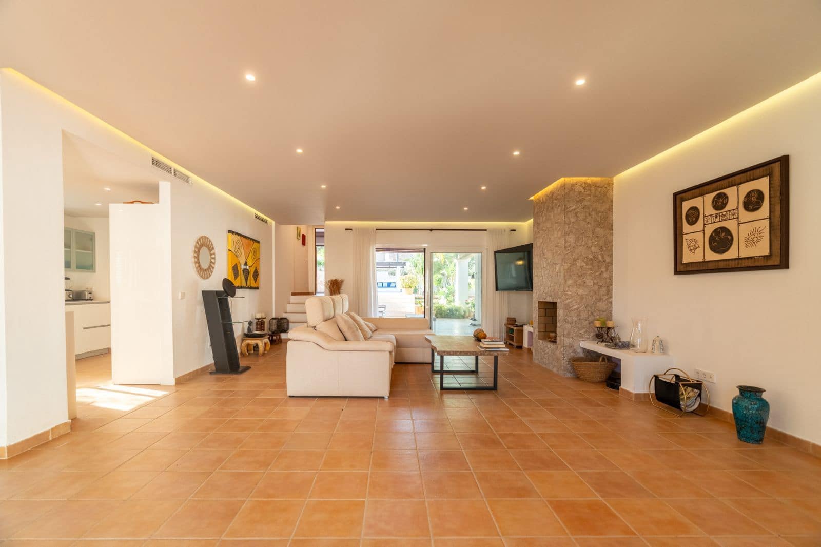 Chalet de 4 habitaciones en Ibiza / Eivissa ciudad en venta con piscina garaje - 3.950.000 € (Ref: 9451633)