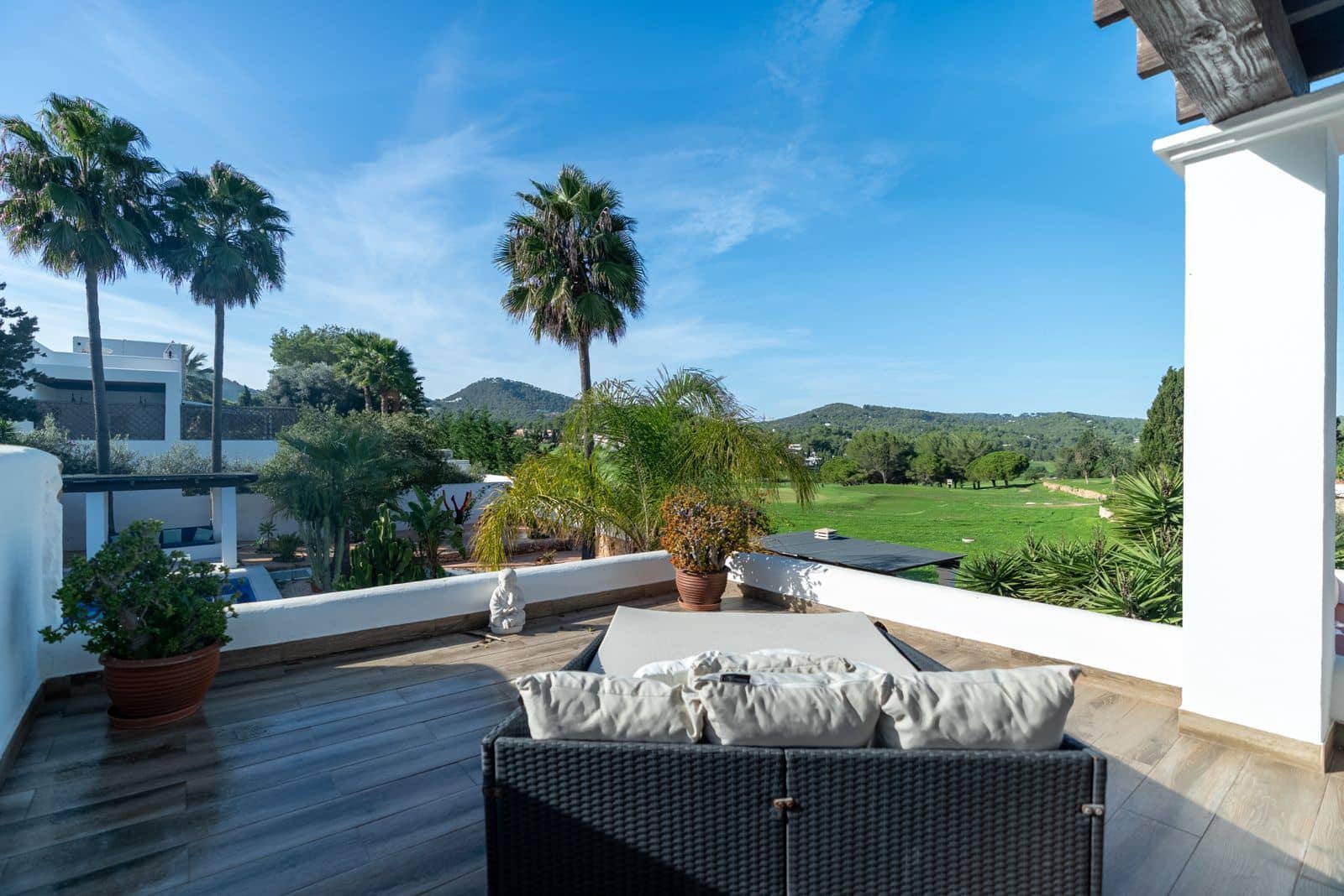 Chalet de 4 habitaciones en Ibiza / Eivissa ciudad en venta con piscina garaje - 3.950.000 € (Ref: 9451633)
