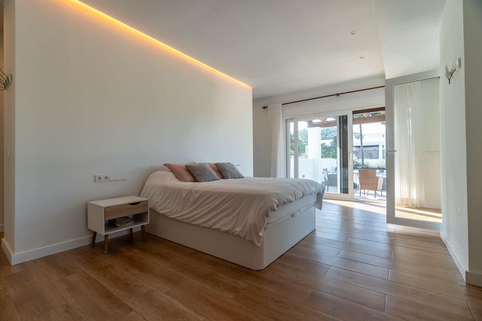 Chalet de 4 habitaciones en Ibiza / Eivissa ciudad en venta con piscina garaje - 3.950.000 € (Ref: 9451633)