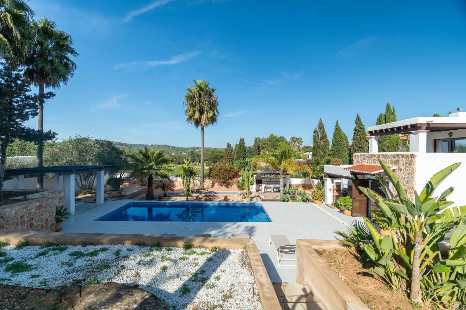 Chalet de 4 habitaciones en Ibiza / Eivissa ciudad en venta con piscina garaje - 3.950.000 € (Ref: 9451633)