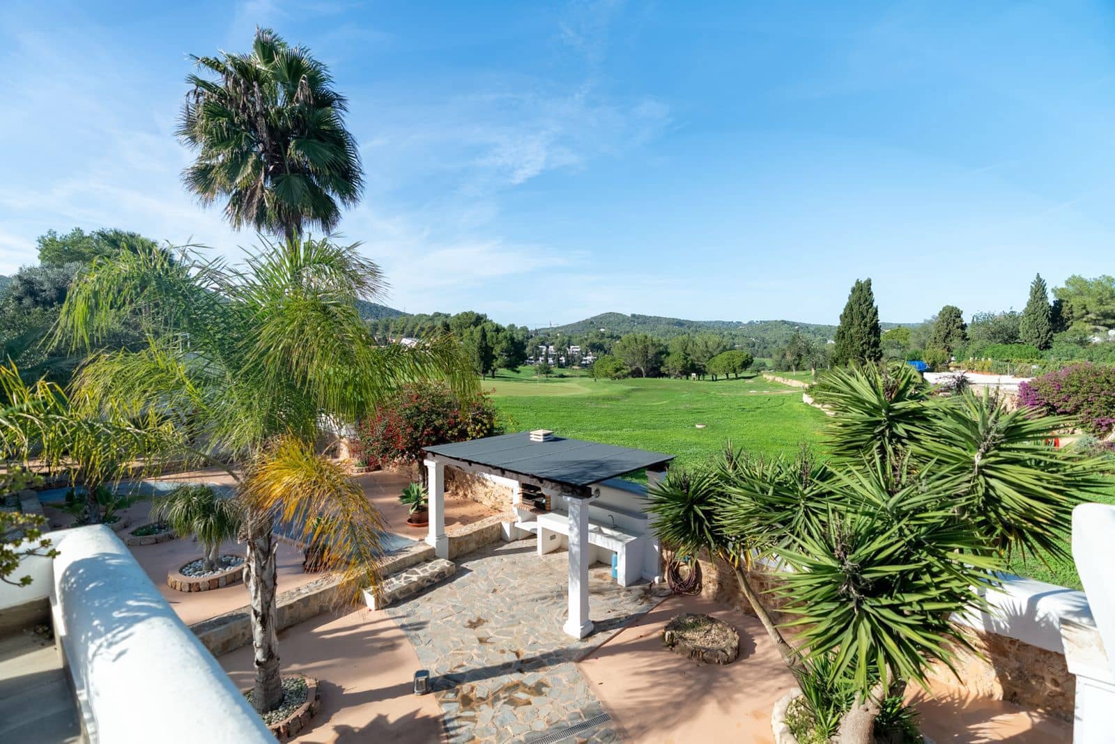 Chalet de 4 habitaciones en Ibiza / Eivissa ciudad en venta con piscina garaje - 3.950.000 € (Ref: 9451633)