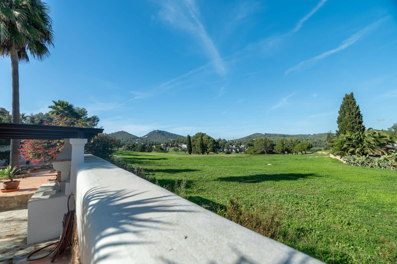 Chalet de 4 habitaciones en Ibiza / Eivissa ciudad en venta con piscina garaje - 3.950.000 € (Ref: 9451633)