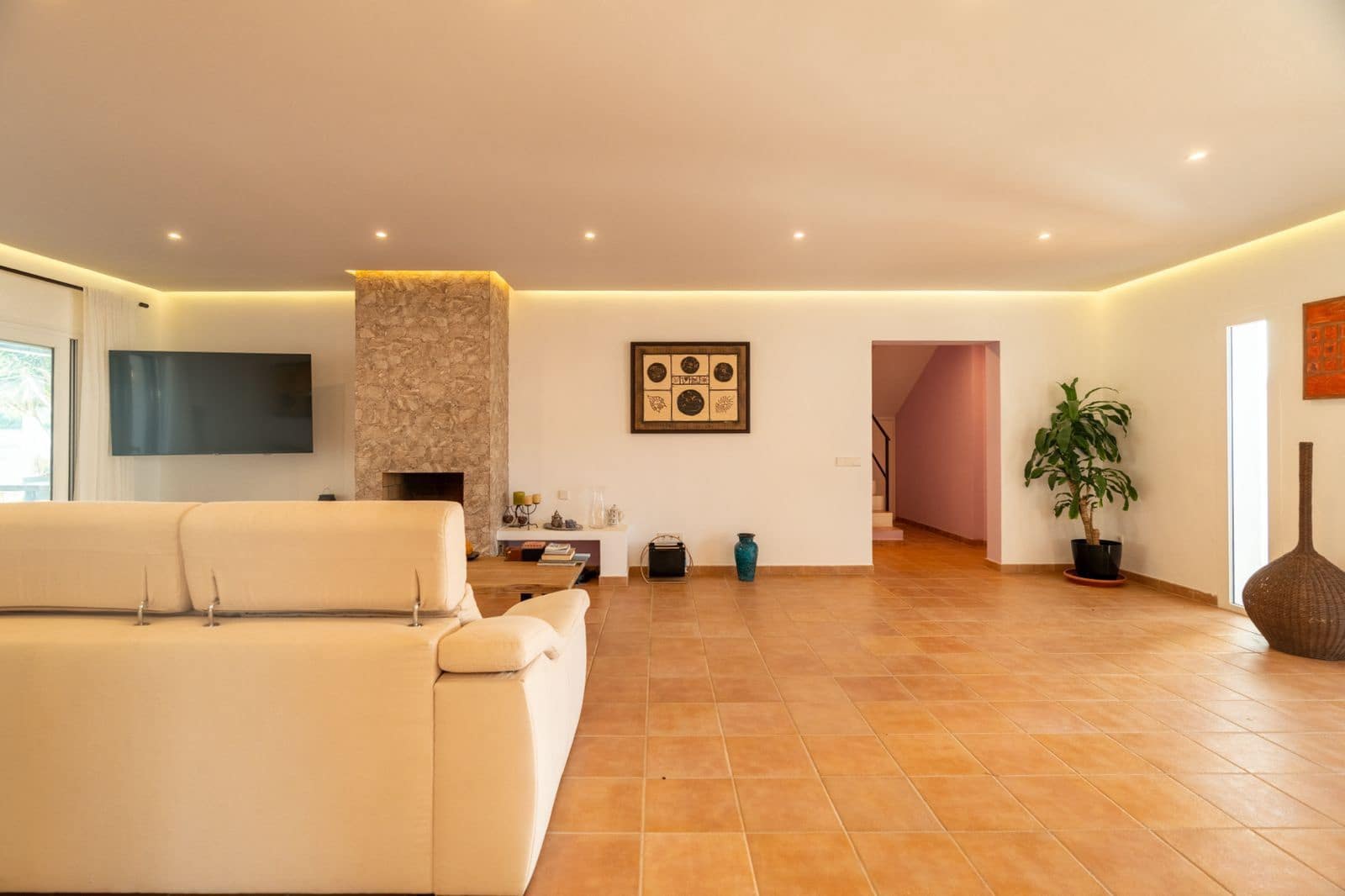 Chalet de 4 habitaciones en Ibiza / Eivissa ciudad en venta con piscina garaje - 3.950.000 € (Ref: 9451633)