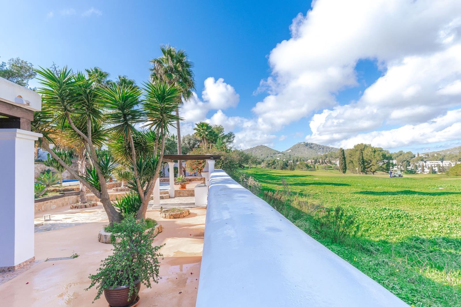 Chalet de 4 habitaciones en Ibiza / Eivissa ciudad en venta con piscina garaje - 3.950.000 € (Ref: 9451633)