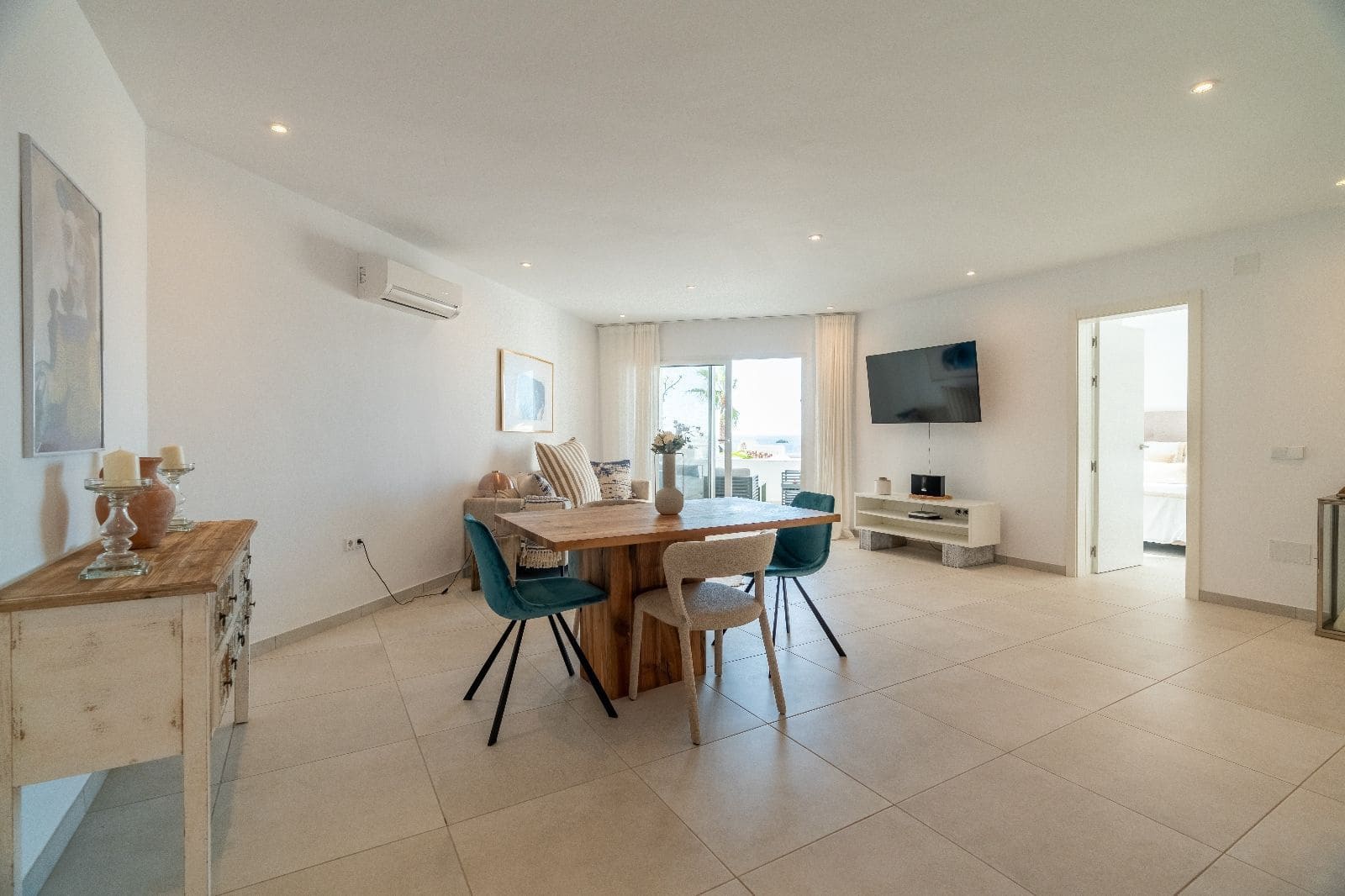 2 bedroom Apartment for sale in Ibiza / Eivissa town - € 745,000 (Ref: 9451634)