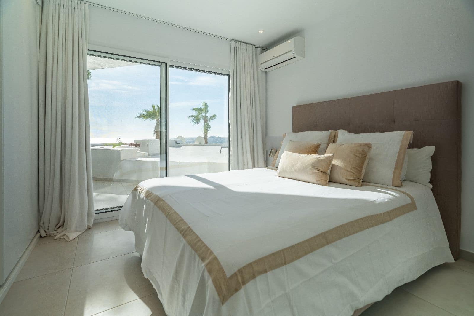 2 bedroom Apartment for sale in Ibiza / Eivissa town - € 745,000 (Ref: 9451634)