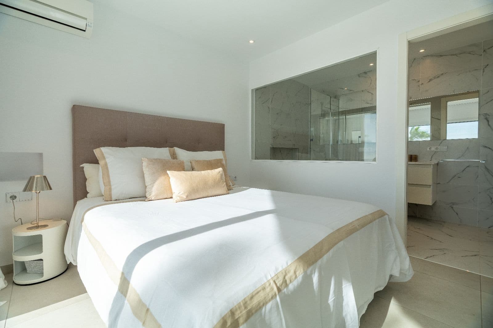 2 bedroom Apartment for sale in Ibiza / Eivissa town - € 745,000 (Ref: 9451634)