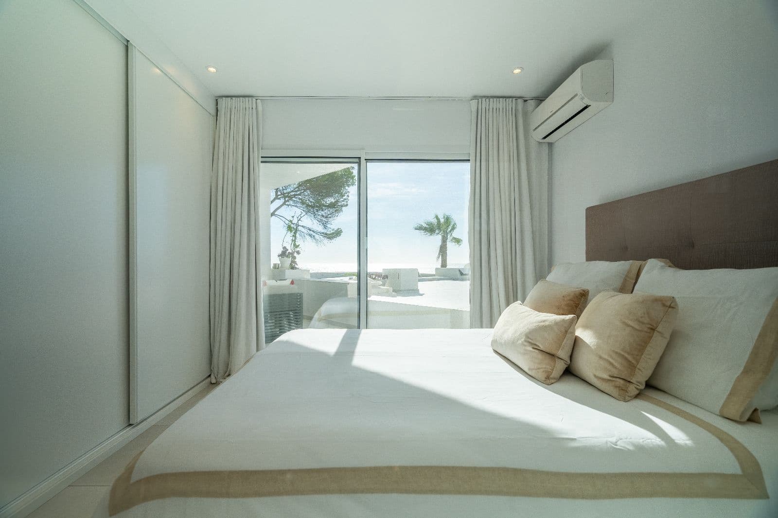 2 bedroom Apartment for sale in Ibiza / Eivissa town - € 745,000 (Ref: 9451634)