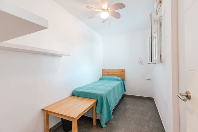 2 bedroom Flat for sale in Sant Antoni de Portmany - € 360,000 (Ref: 9455854)