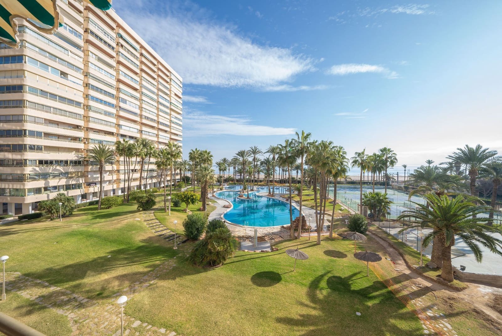 3 Zimmer Apartment zu verkaufen in El Campello mit Pool Garage - 783.000 € (Ref: 9455855)