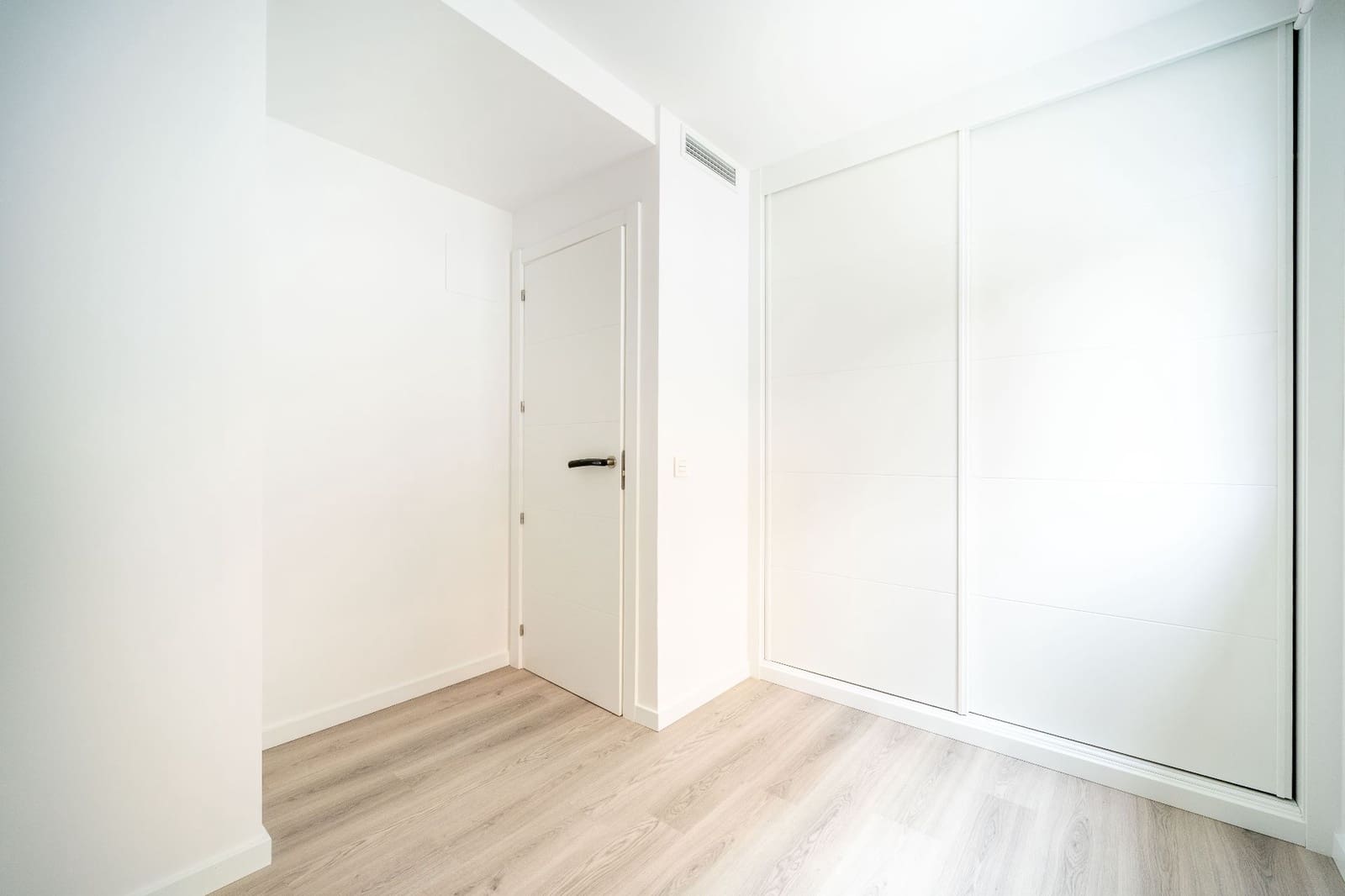 2 makuuhuone Asunto myytävänä paikassa Benalmadena mukana uima-altaan - 309 000 € (Ref: 9465175)