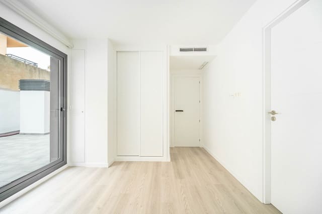 2 makuuhuone Asunto myytävänä paikassa Benalmádena mukana uima-altaan - 309 000 € (Ref: 9465175)