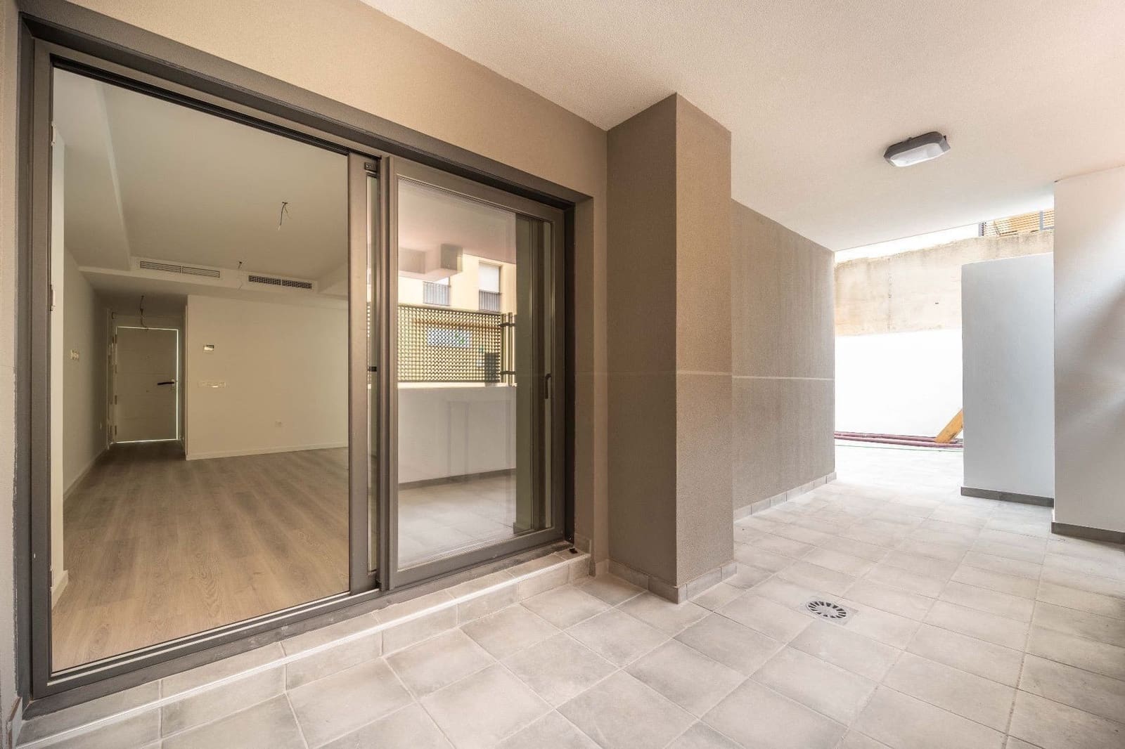 2 makuuhuone Asunto myytävänä paikassa Benalmadena mukana uima-altaan - 309 000 € (Ref: 9465175)