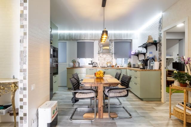 Piso de 2 habitaciones en València ciudad en venta - 165.000 € (Ref: 9465178)