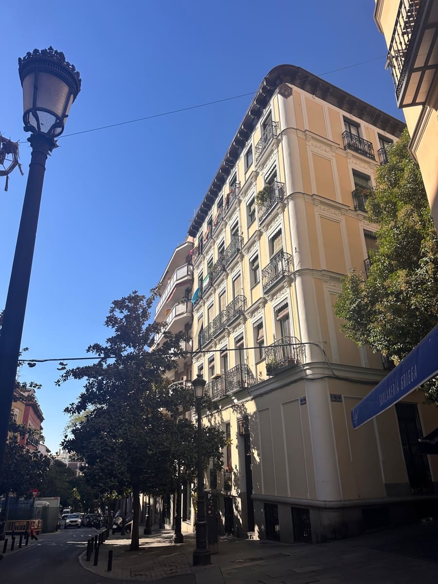 2 soveværelse Lejlighed til salg i Madrid by - € 250.000 (Ref: 9470310)