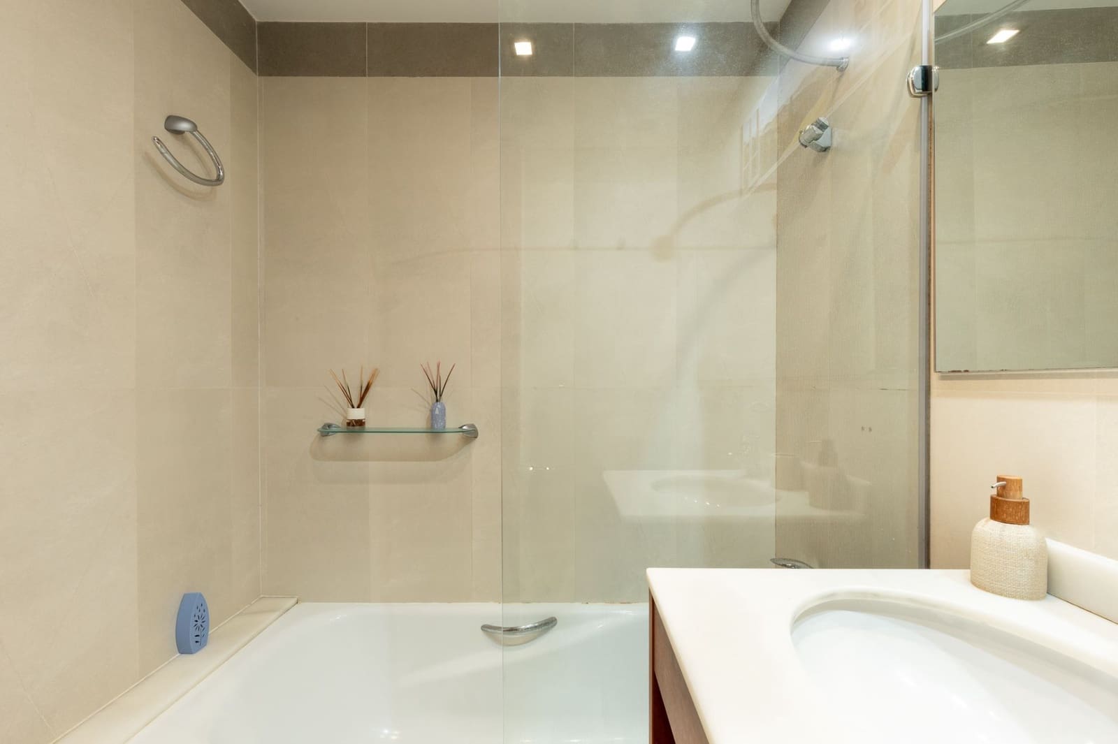 Piso de 2 habitaciones en Dénia en venta con piscina garaje - 285.000 € (Ref: 9470313)