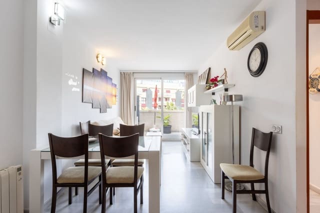 Piso de 2 habitaciones en Dénia en venta con piscina garaje - 285.000 € (Ref: 9470313)