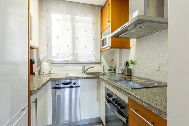 Piso de 2 habitaciones en Dénia en venta con piscina garaje - 285.000 € (Ref: 9470313)