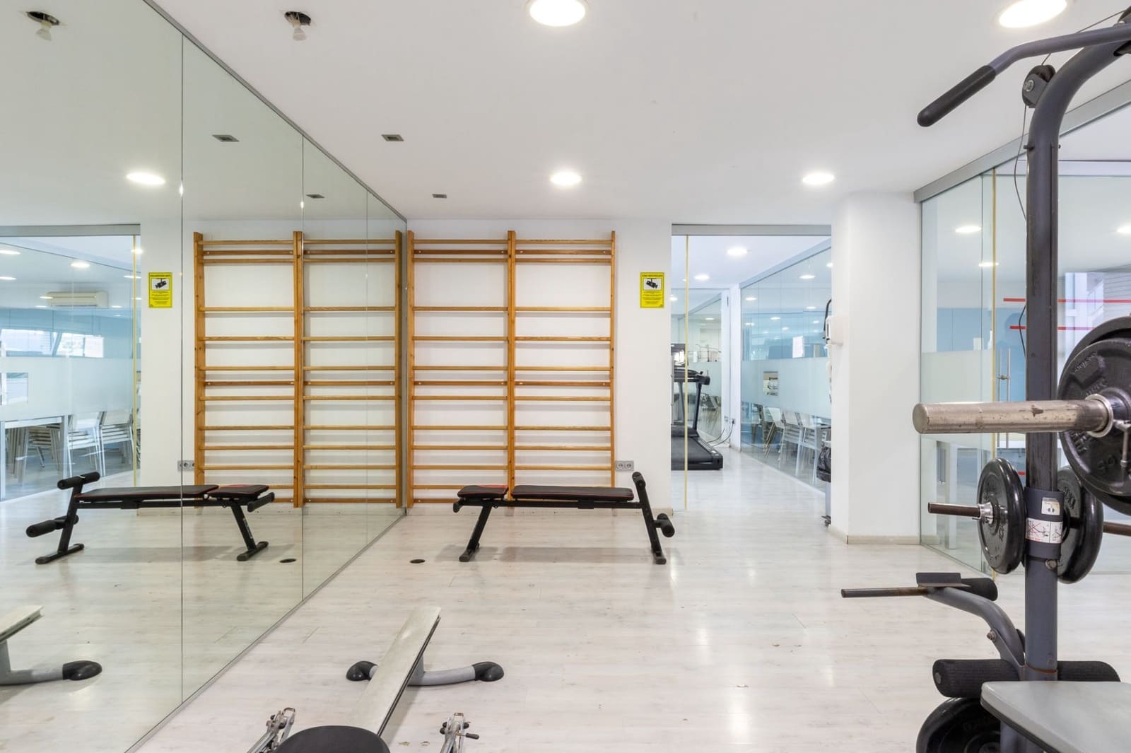 Piso de 2 habitaciones en Dénia en venta con piscina garaje - 285.000 € (Ref: 9470313)