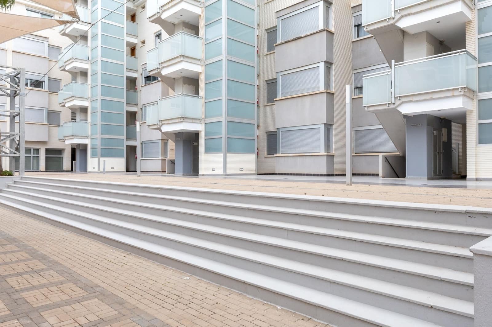 Piso de 2 habitaciones en Dénia en venta con piscina garaje - 285.000 € (Ref: 9470313)