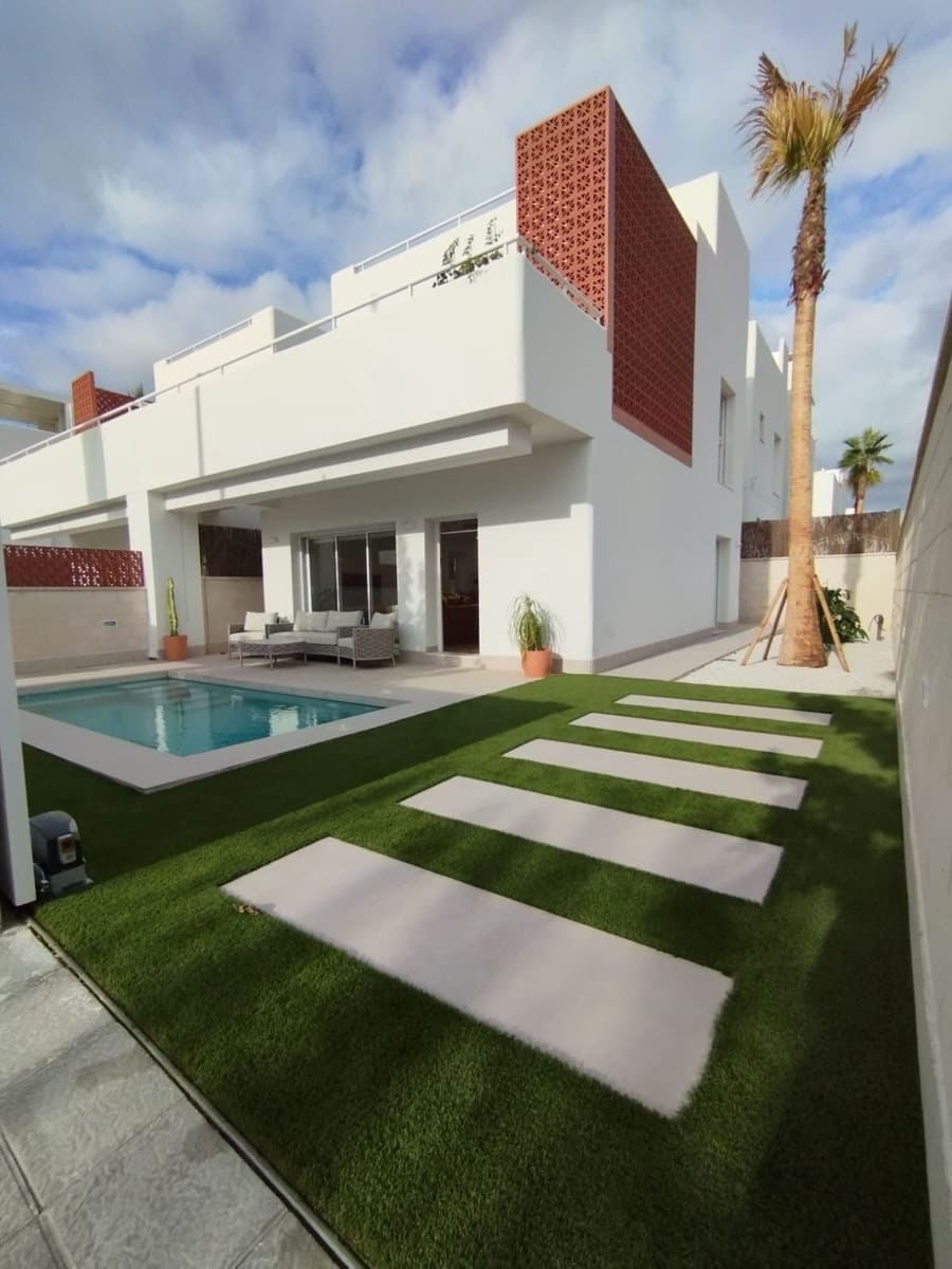3 chambre Villa/Maison à vendre à Alicante ville avec piscine garage - 465 000 € (Ref: 9470315)