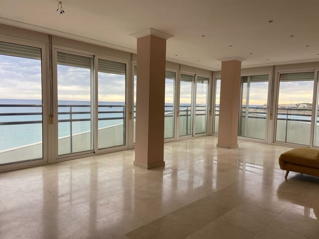 2 makuuhuone Huoneisto vuokrattavana paikassa Alicante kaupunki mukana uima-altaan 
autotalli - 2 300 € (Ref: 9475914)