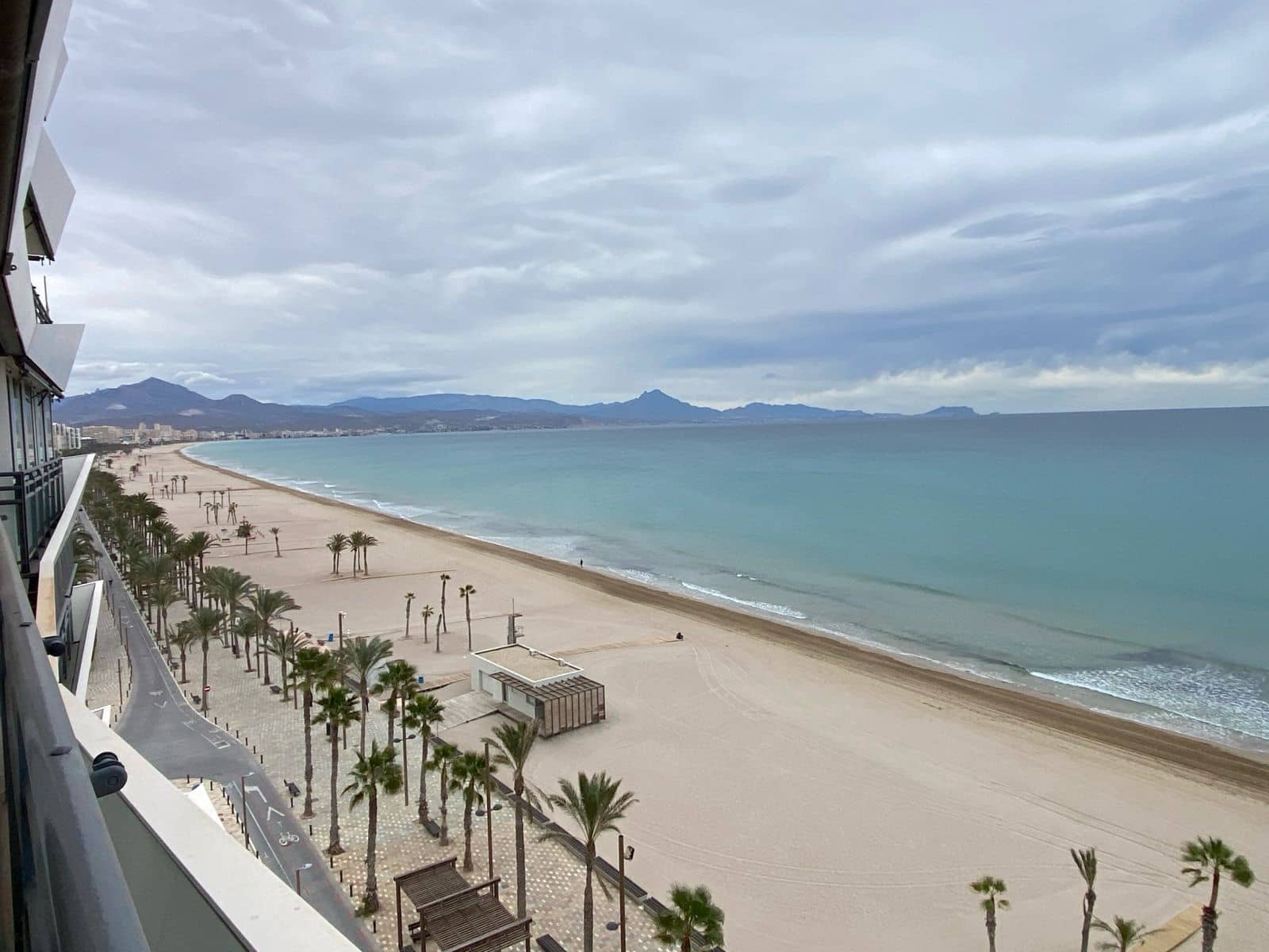 2 makuuhuone Huoneisto vuokrattavana paikassa Alicante kaupunki mukana uima-altaan 
autotalli - 2 300 € (Ref: 9475914)