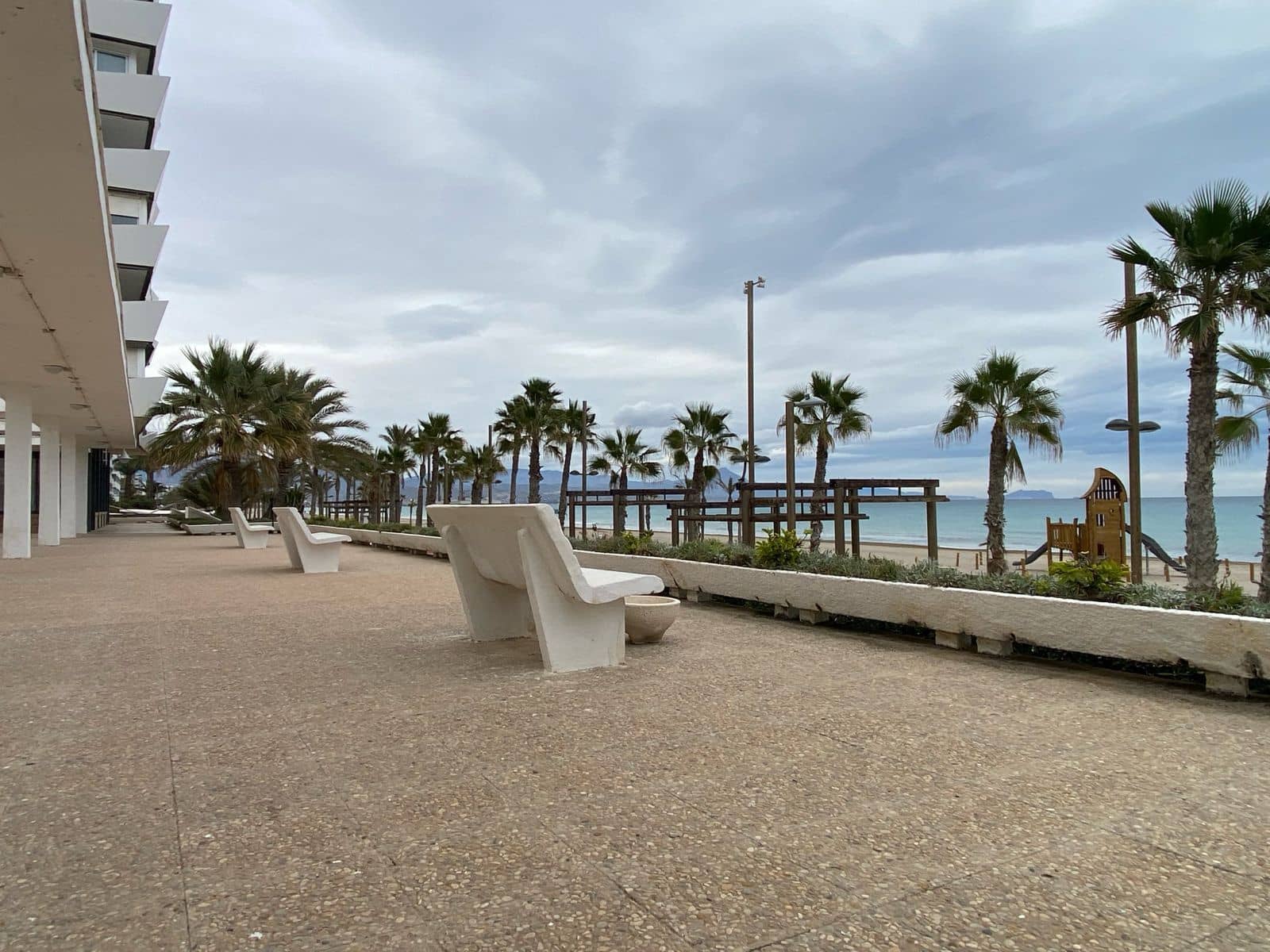 2 makuuhuone Huoneisto vuokrattavana paikassa Alicante kaupunki mukana uima-altaan 
autotalli - 2 300 € (Ref: 9475914)