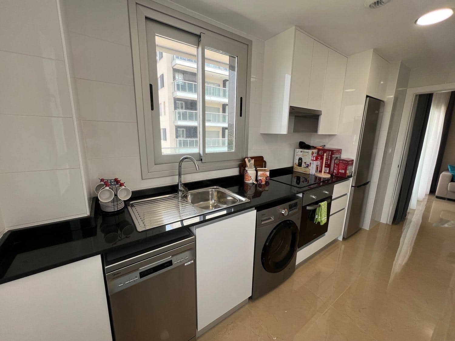 2 bedroom Apartment for sale in Castello de la Plana with pool garage - € 195,000 (Ref: 9480933)