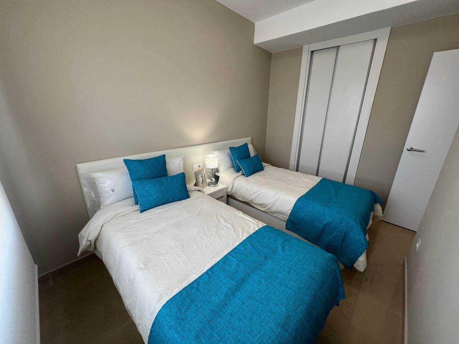 2 bedroom Apartment for sale in Castello de la Plana with pool garage - € 195,000 (Ref: 9480933)