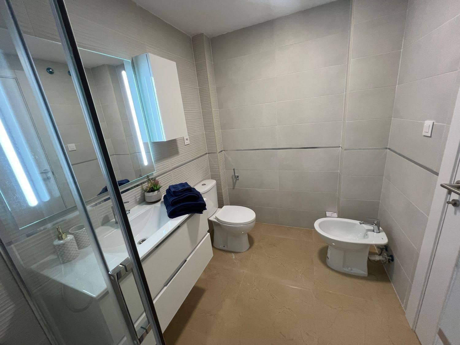 2 bedroom Apartment for sale in Castello de la Plana with pool garage - € 195,000 (Ref: 9480933)