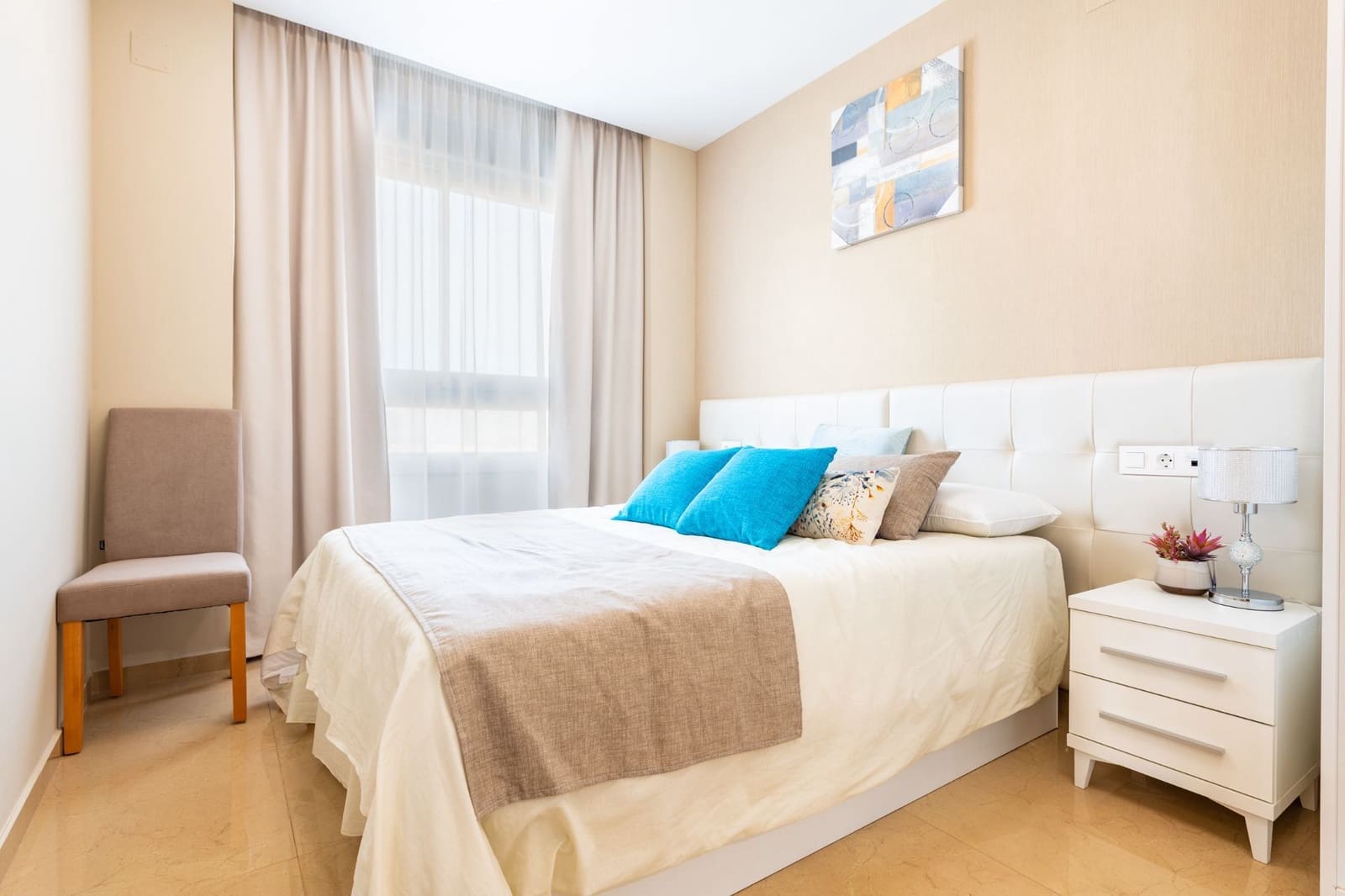 2 makuuhuone Huoneisto myytävänä paikassa Castello de la Plana mukana uima-altaan 
autotalli - 195 000 € (Ref: 9480933)