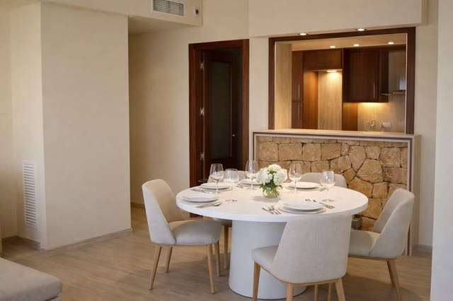 4 makuuhuone Huvila myytävänä paikassa Ibiza kaupunki mukana uima-altaan 
autotalli - 1 600 000 € (Ref: 9480934)