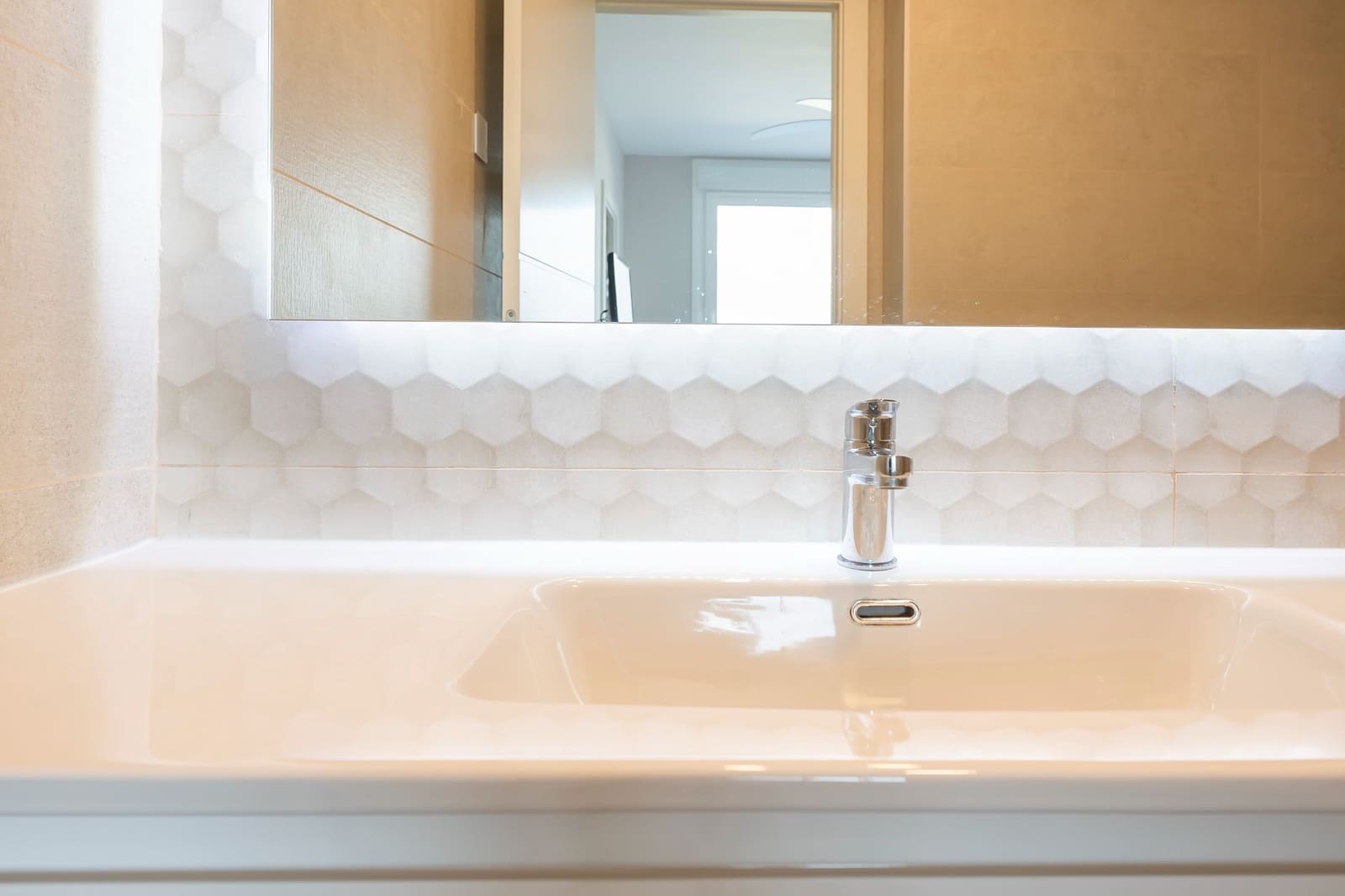 2 bedroom Penthouse for sale in Tres Cantos with pool garage - € 849,000 (Ref: 9480935)