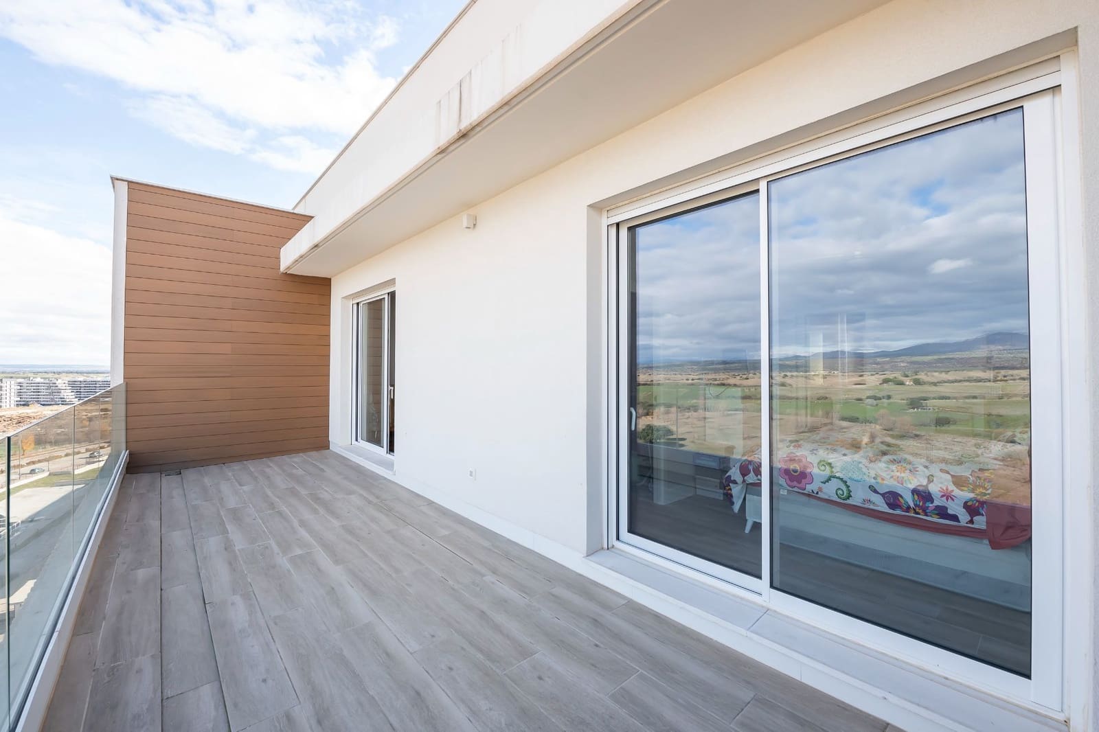 2 bedroom Penthouse for sale in Tres Cantos with pool garage - € 849,000 (Ref: 9480935)