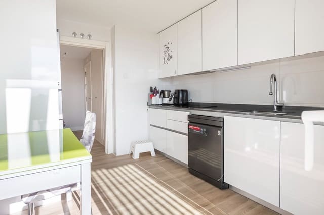 2 bedroom Penthouse for sale in Tres Cantos with pool garage - € 849,000 (Ref: 9480935)