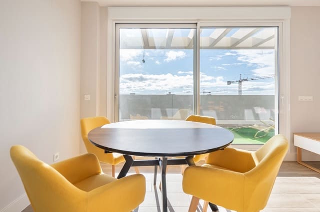 2 bedroom Penthouse for sale in Tres Cantos with pool garage - € 849,000 (Ref: 9480935)