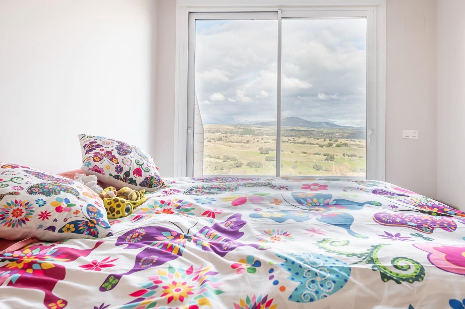 2 bedroom Penthouse for sale in Tres Cantos with pool garage - € 849,000 (Ref: 9480935)