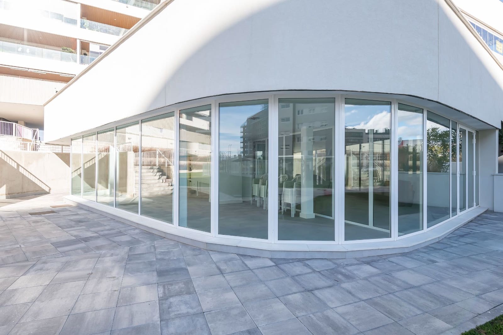 2 bedroom Penthouse for sale in Tres Cantos with pool garage - € 849,000 (Ref: 9480935)